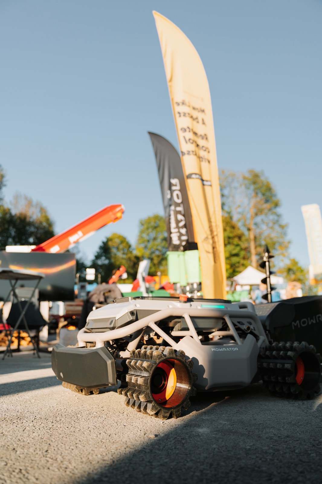 Mowrator S1 – 4WD 12Ah (mit Offroad-Rädern)