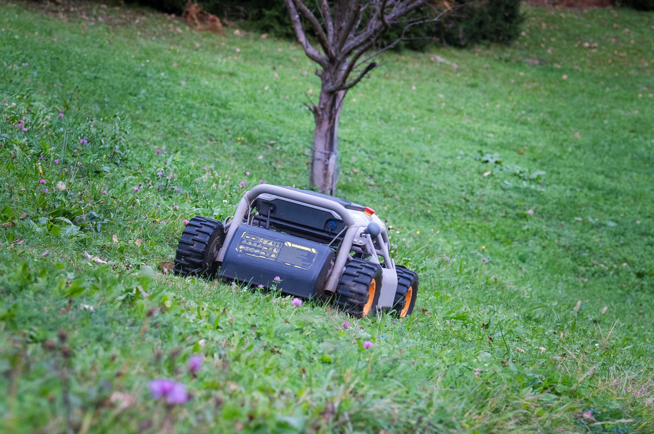 Mowrator S1 – 4WD 12Ah (Terrain-Räder)