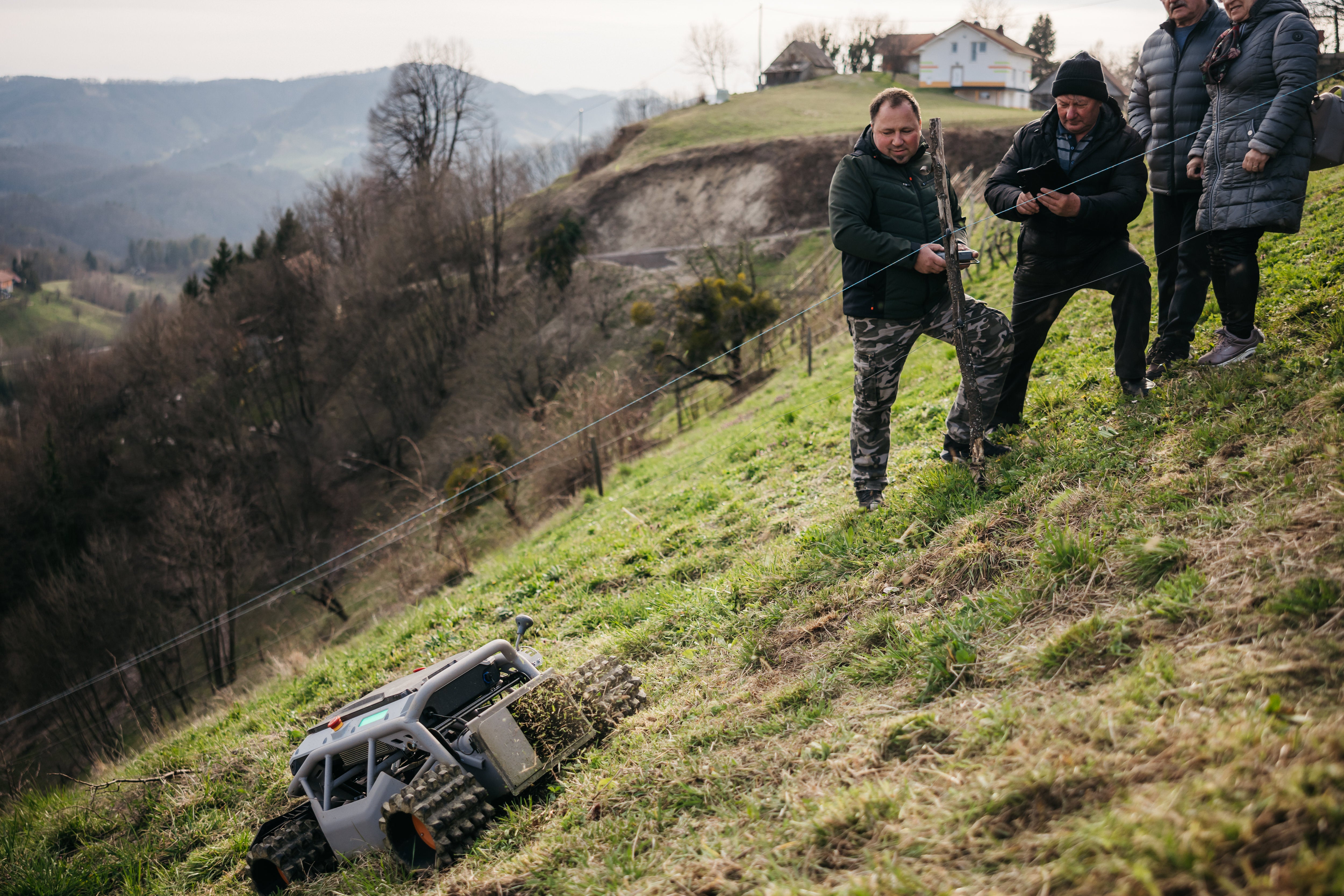 Mowrator S1 – 4WD 18Ah (mit Offroad-Rädern)